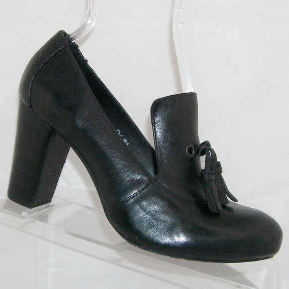 born Shoes - Born Crown 'Kylin' black leather tassel heels 7.5M